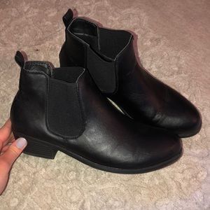 Great condition black ankle boots